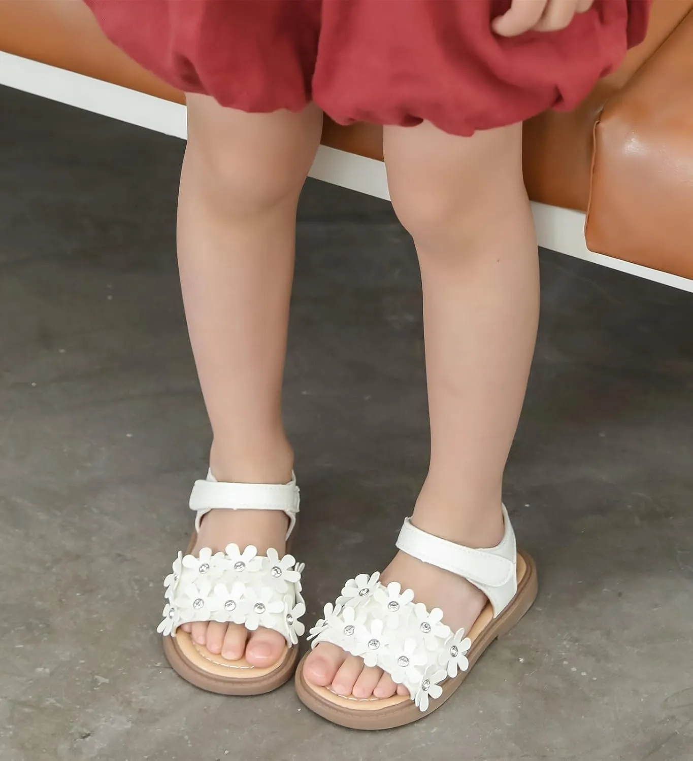 DADAWEN Girl's Summer Beach Water Sandals Soft Sole T-Strap Flat Sandal (Toddler/Little Kid)