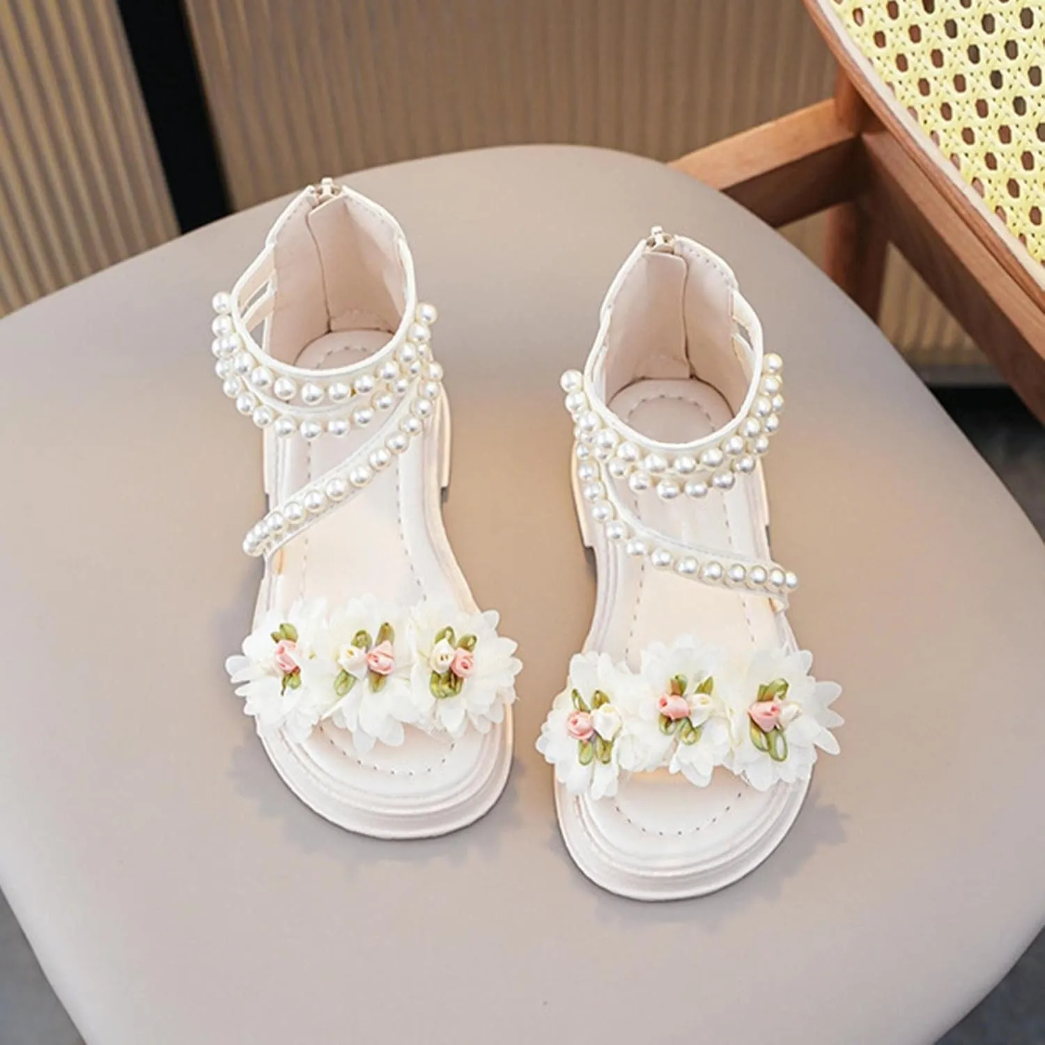 Girls Casual Gladiator Strap Sandals Baby Kids Soft Sole Pearl Strap Flower Shoes Open Toe Low Heel Princess Flats
