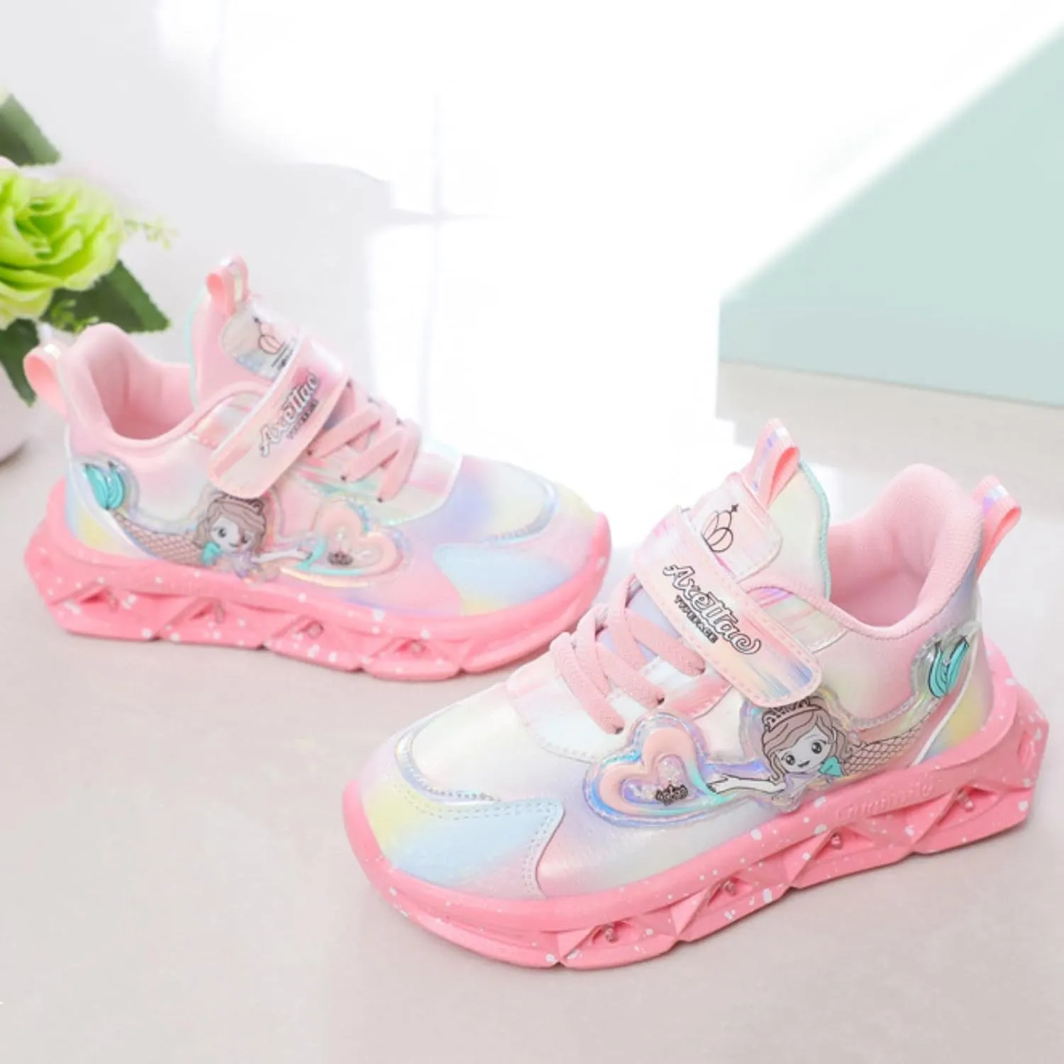 Girls Princess Shoes Slip On Light Up Shoes Mermai Shoes Breathable Mesh Sneakers Lightweight Girls Sneakers