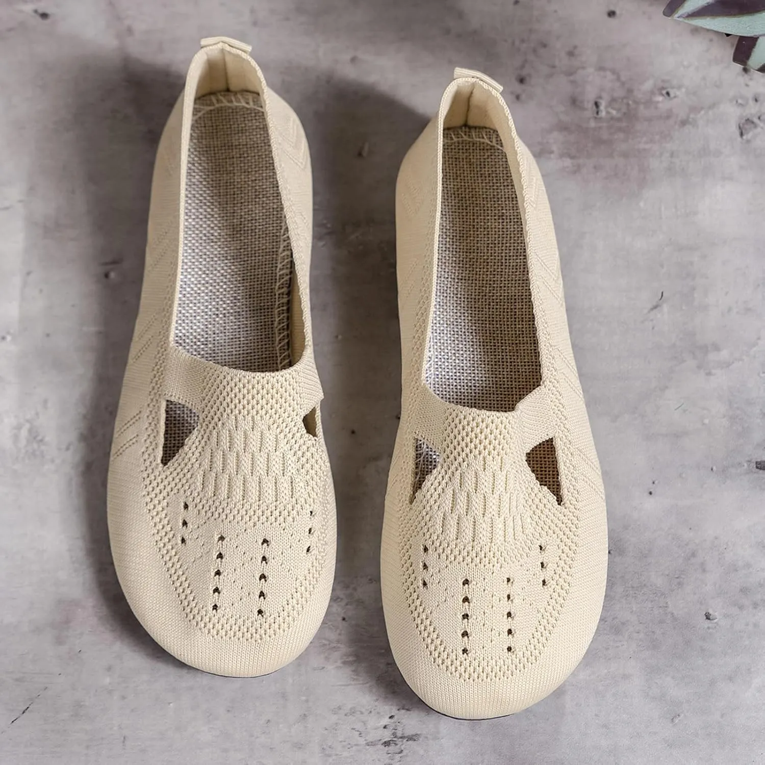 Ladies Breathable Hollow Out Mesh Flat Out Lightweight Large Size Casual Shoes Business Casual Work Shoes for