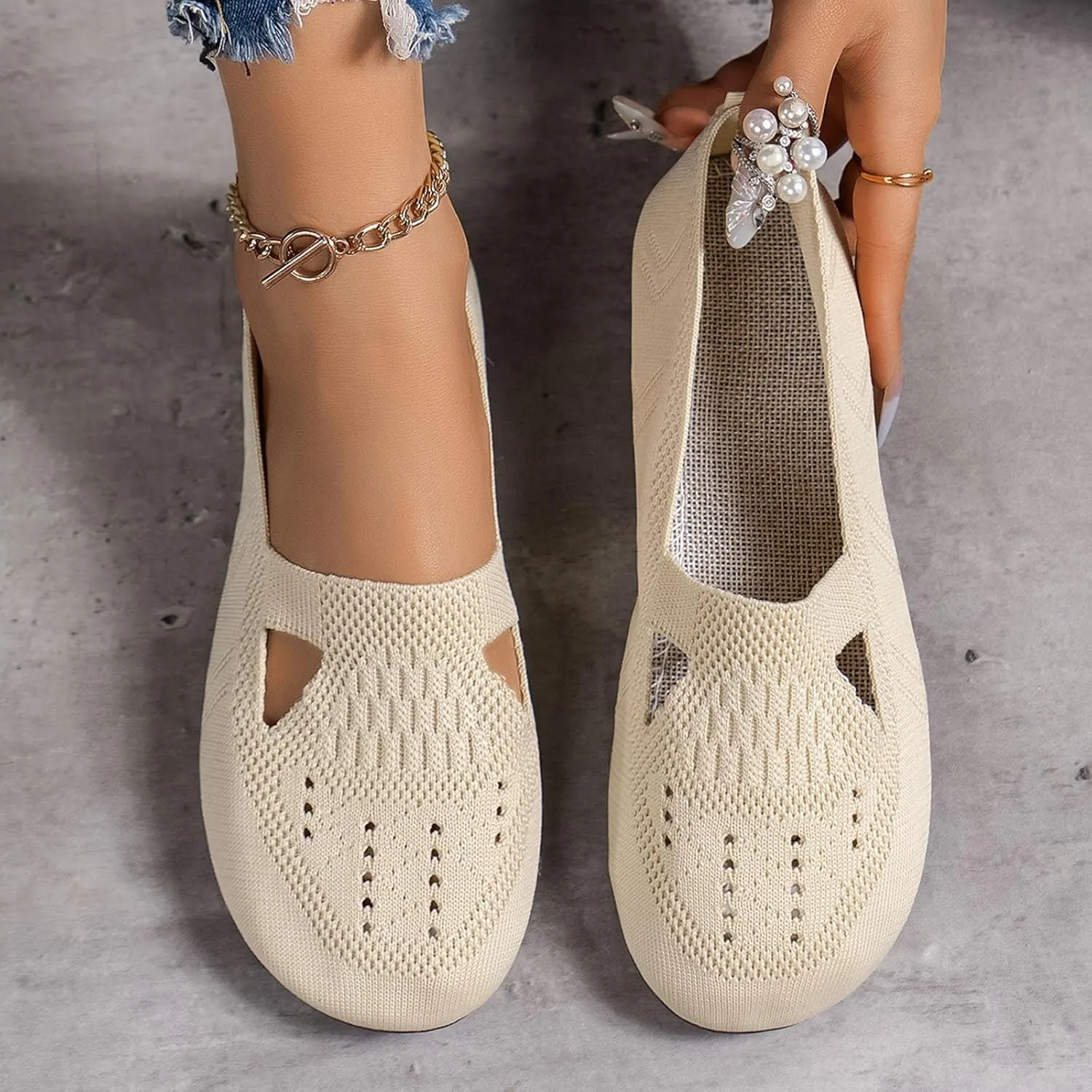 Ladies Breathable Hollow Out Mesh Flat Out Lightweight Large Size Casual Shoes Business Casual Work Shoes for