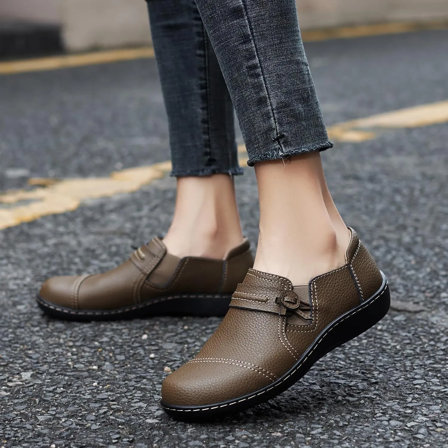LAZYPOP Women's Classic Comfort Leather Loafers Cute Slip-Ons Casual Dress Shoes Lightweight Walking Flats Everyday Work Shoes