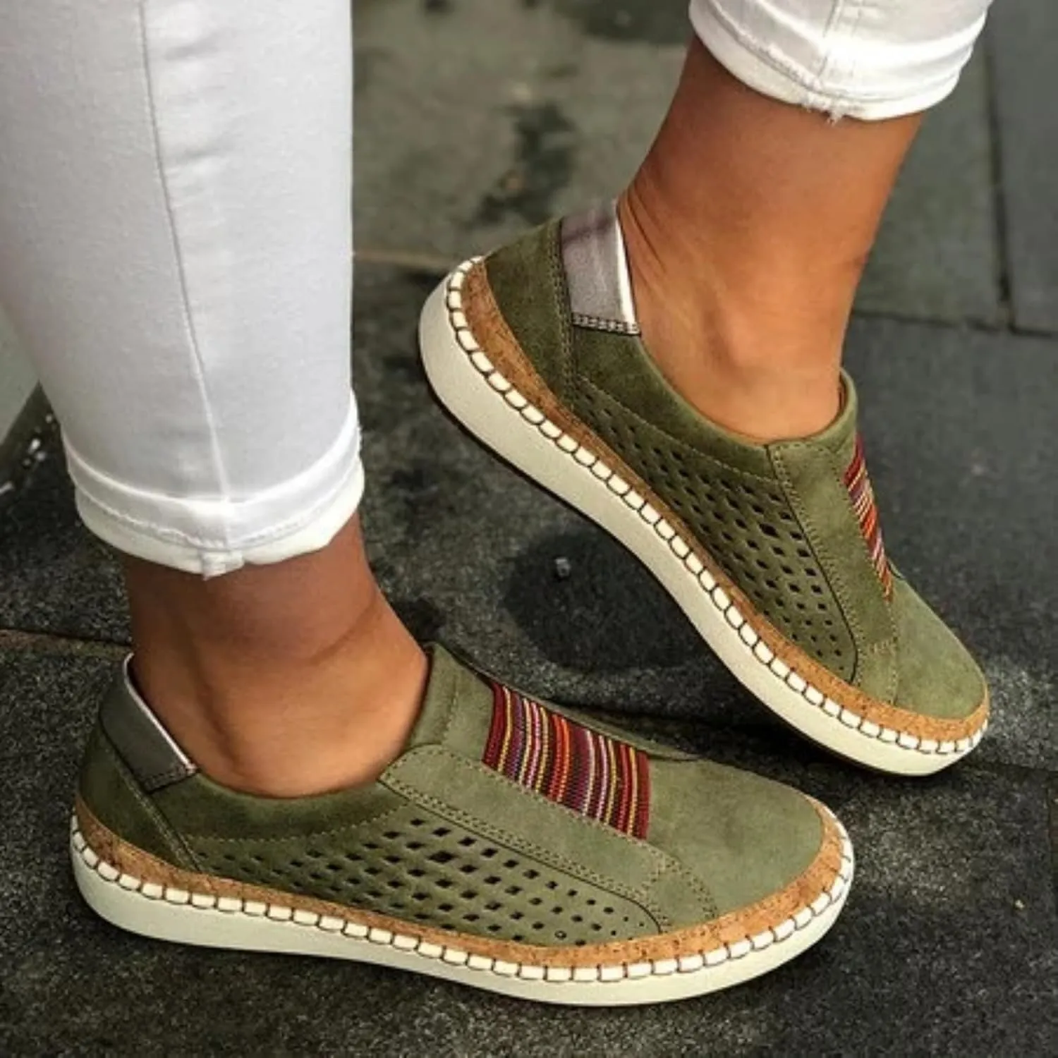 Loafers for Women Slip On Flat Leather Driving Loafers Soft Walking Shoes Comfortable Business Shoes