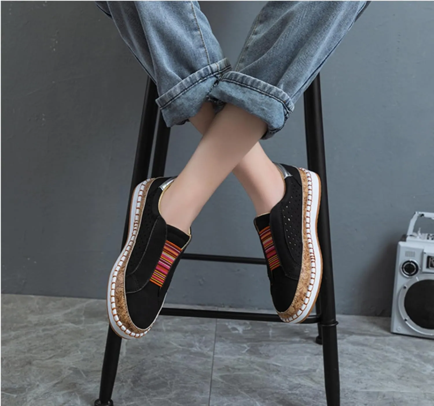 Loafers for Women Slip On Flat Leather Driving Loafers Soft Walking Shoes Comfortable Business Shoes