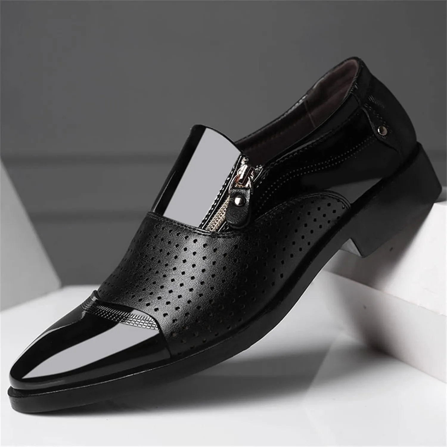 Mens Breathable Leather Shoes Slip on Dress Shoes with Zipper Low Heel Patent Leather Shoe Non Slip Business Formal Shoe Durable Daily Work Office Suit Footwear Arch Support Walking Boots