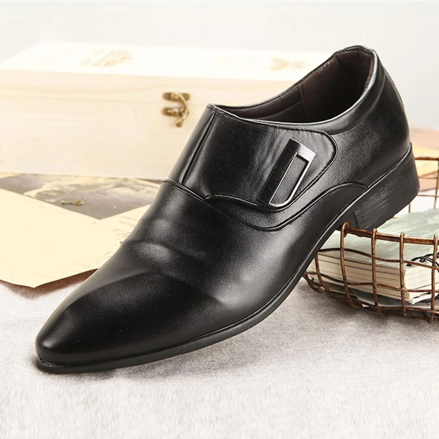 Men's Dress Shoes Slip On Summer Men's White Pointed Casual Leather Shoes Youth Hooded Fashion Shoes Breathable Single Shoes Formal Shoes Men 15