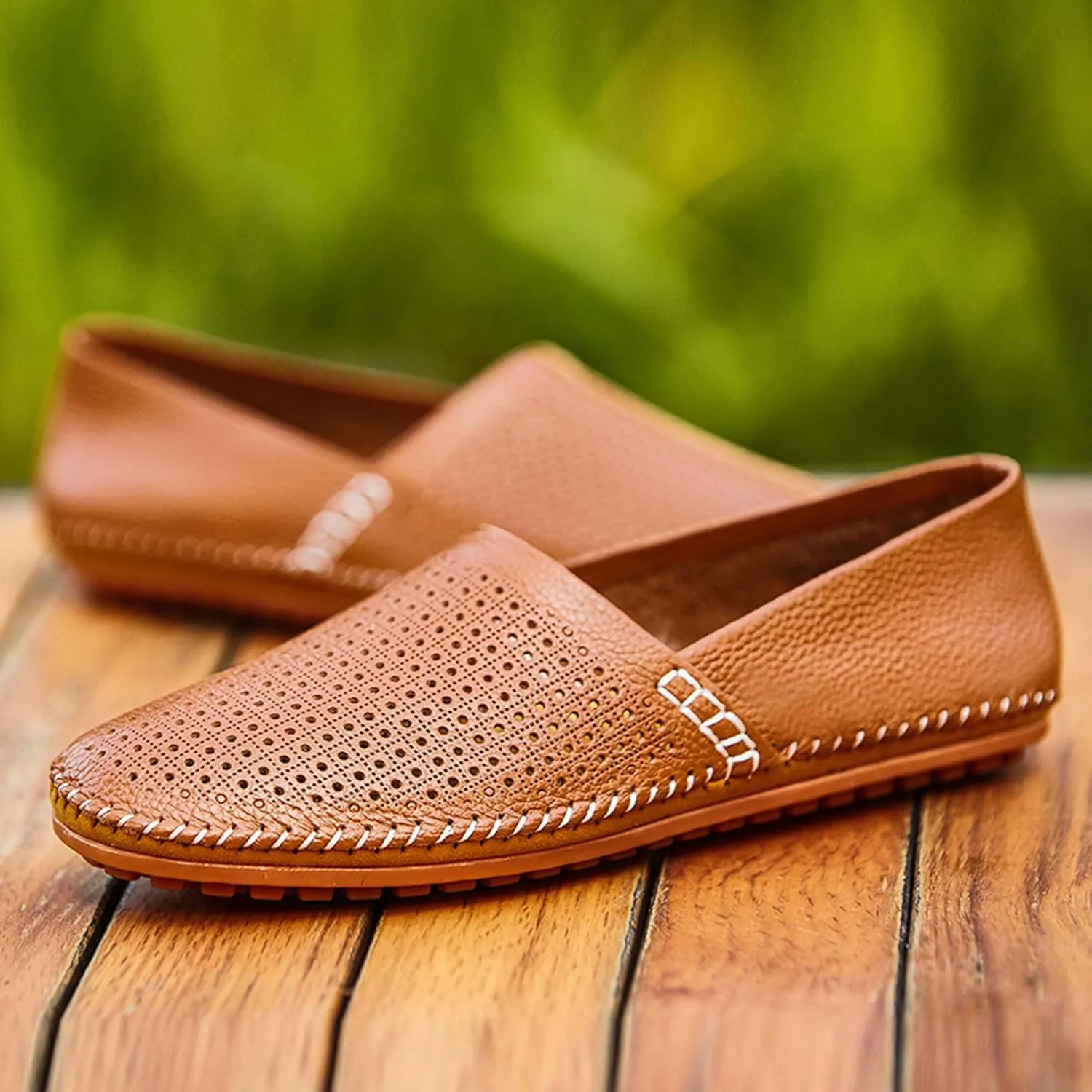 Men's Leather Loafers, Casual Flats, Lightweight Design, Hand-Stitched, Comfortable, Soft, Stylish, Suitable for Daily Travel, Driving, Going Out, Dating and Other Occasions wear All Seasons
