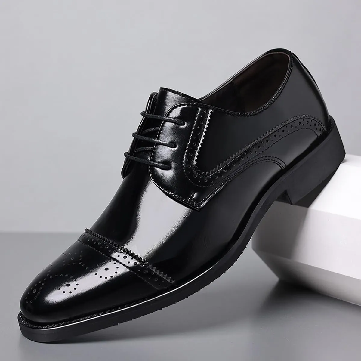Men's Oxfords Formal Dress Shoes Fashion Wingtip Lace-up Classic Business Non-Slip Brogues Shoes for Men