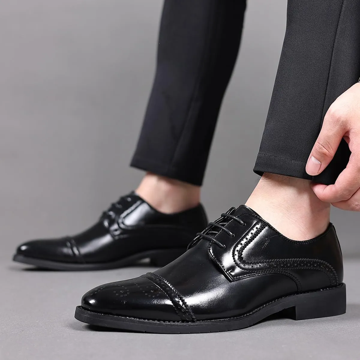 Men's Oxfords Formal Dress Shoes Fashion Wingtip Lace-up Classic Business Non-Slip Brogues Shoes for Men