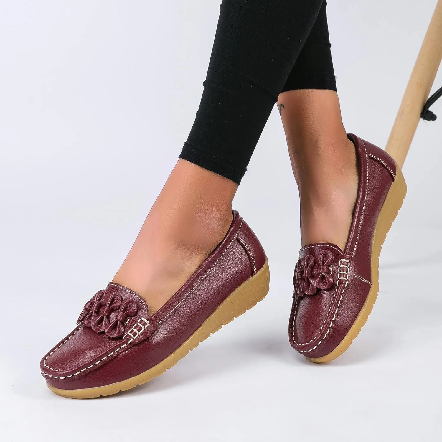 Orthopedic Loafers for Women 2025 Classic Comfort Leather Business Casual Shoes Lightweight Penny Loafer Slip On Work Flats Casual Stylish Dress Shoes