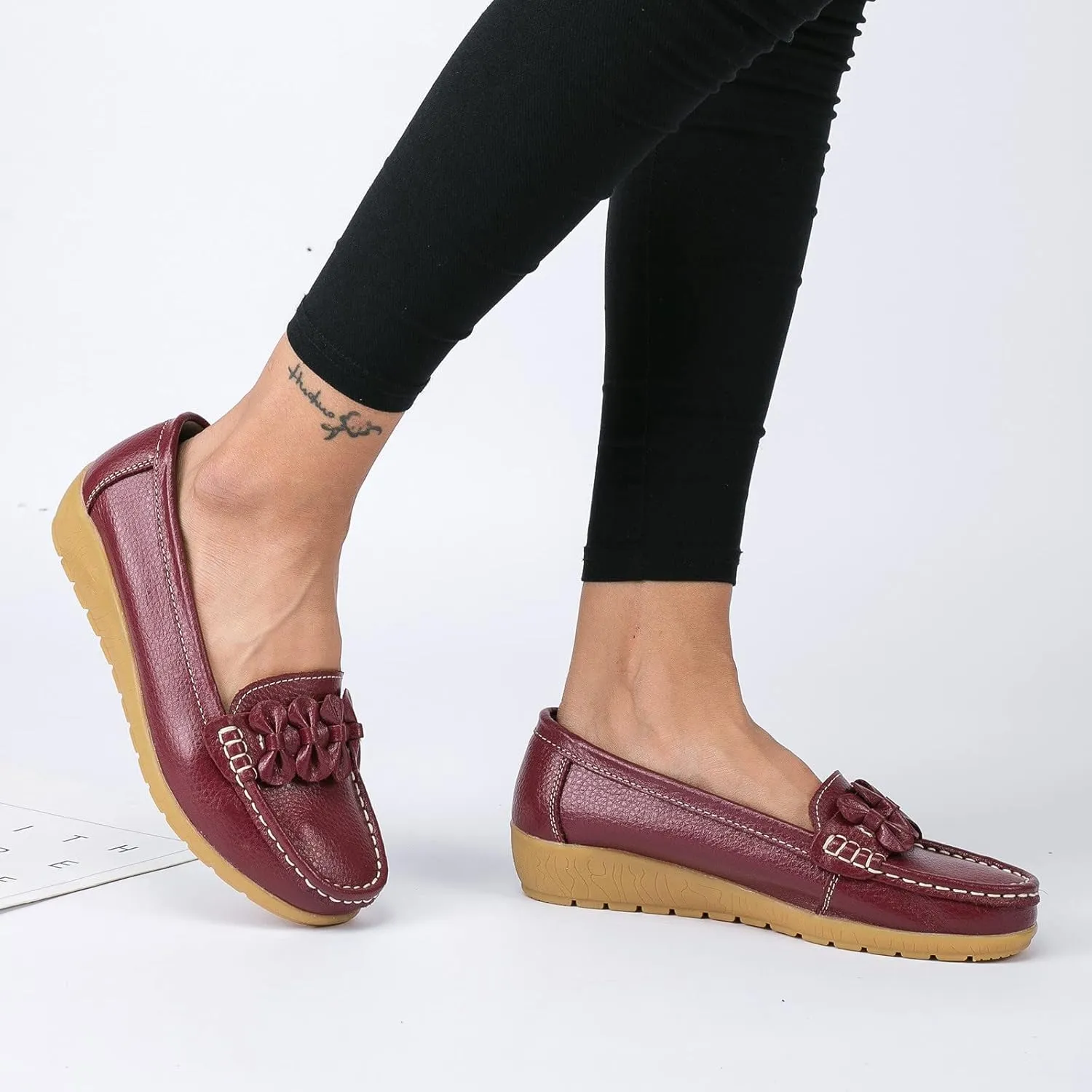 Orthopedic Loafers for Women 2025 Classic Comfort Leather Business Casual Shoes Lightweight Penny Loafer Slip On Work Flats Casual Stylish Dress Shoes