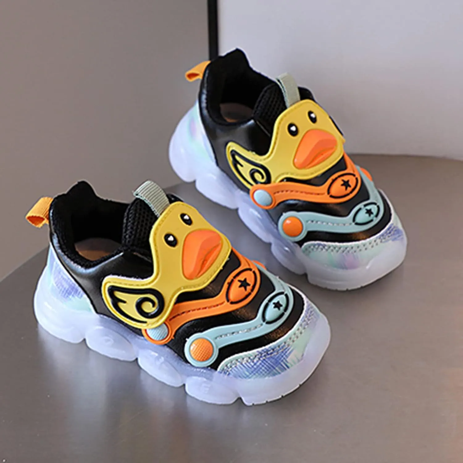 Toddler Baby Girls Light Up Sneakers Rubber Soft Bottom Slip On Sports Shoes Cartoon Duck Pattern Fashion Shoes