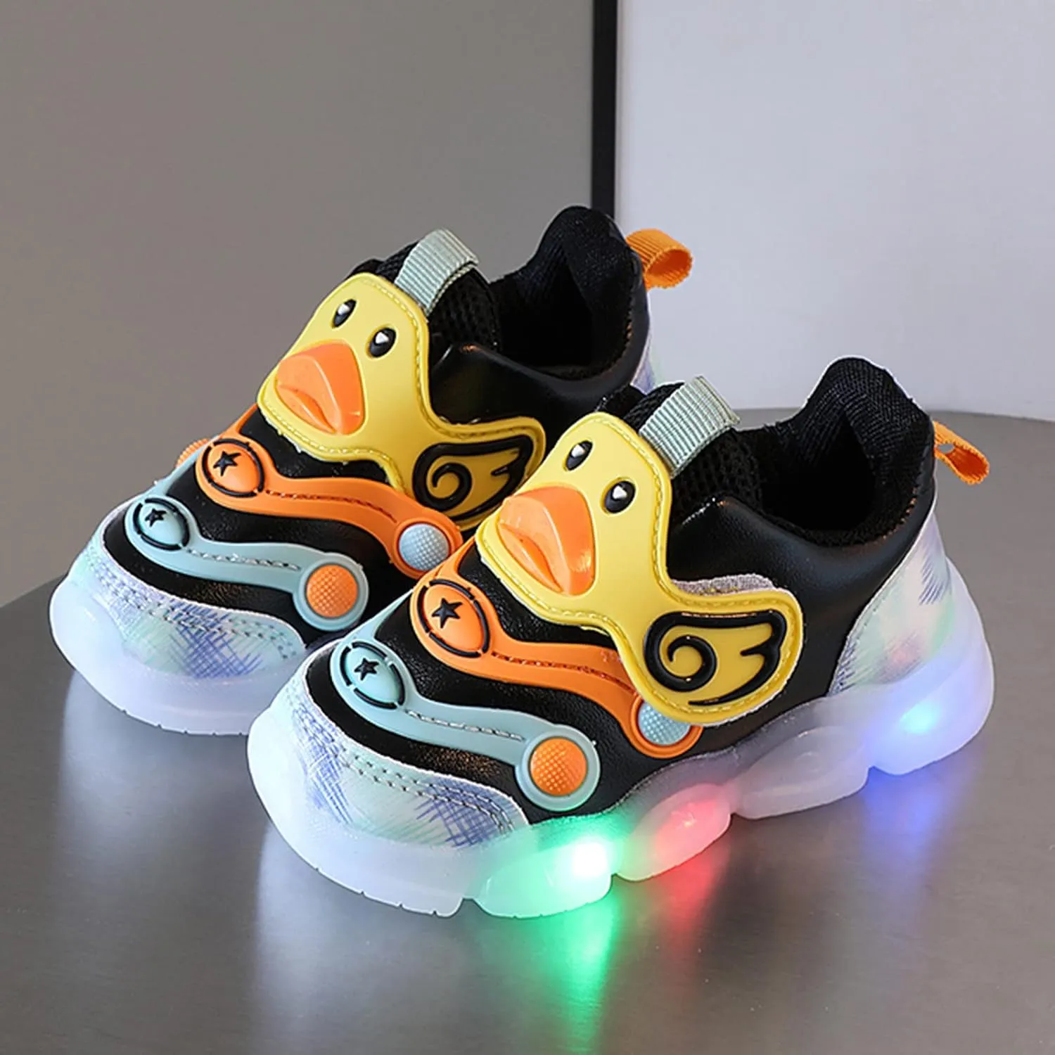 Toddler Baby Girls Light Up Sneakers Rubber Soft Bottom Slip On Sports Shoes Cartoon Duck Pattern Fashion Shoes