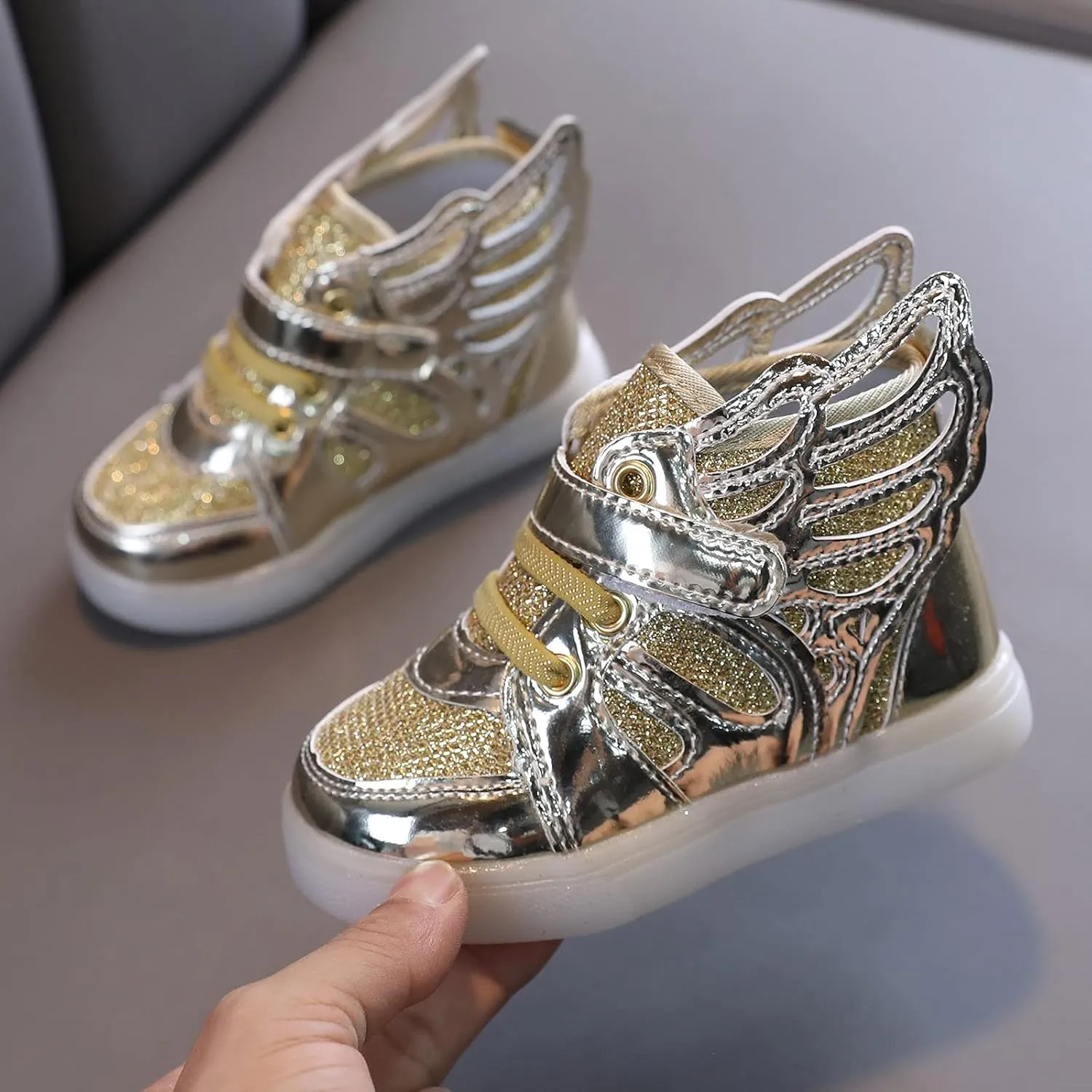 Toddler Girls Light Up Sequins Running Shoes Slip On Flashing Casual Shoes Girls High Top Sneakers Boys School Shoes