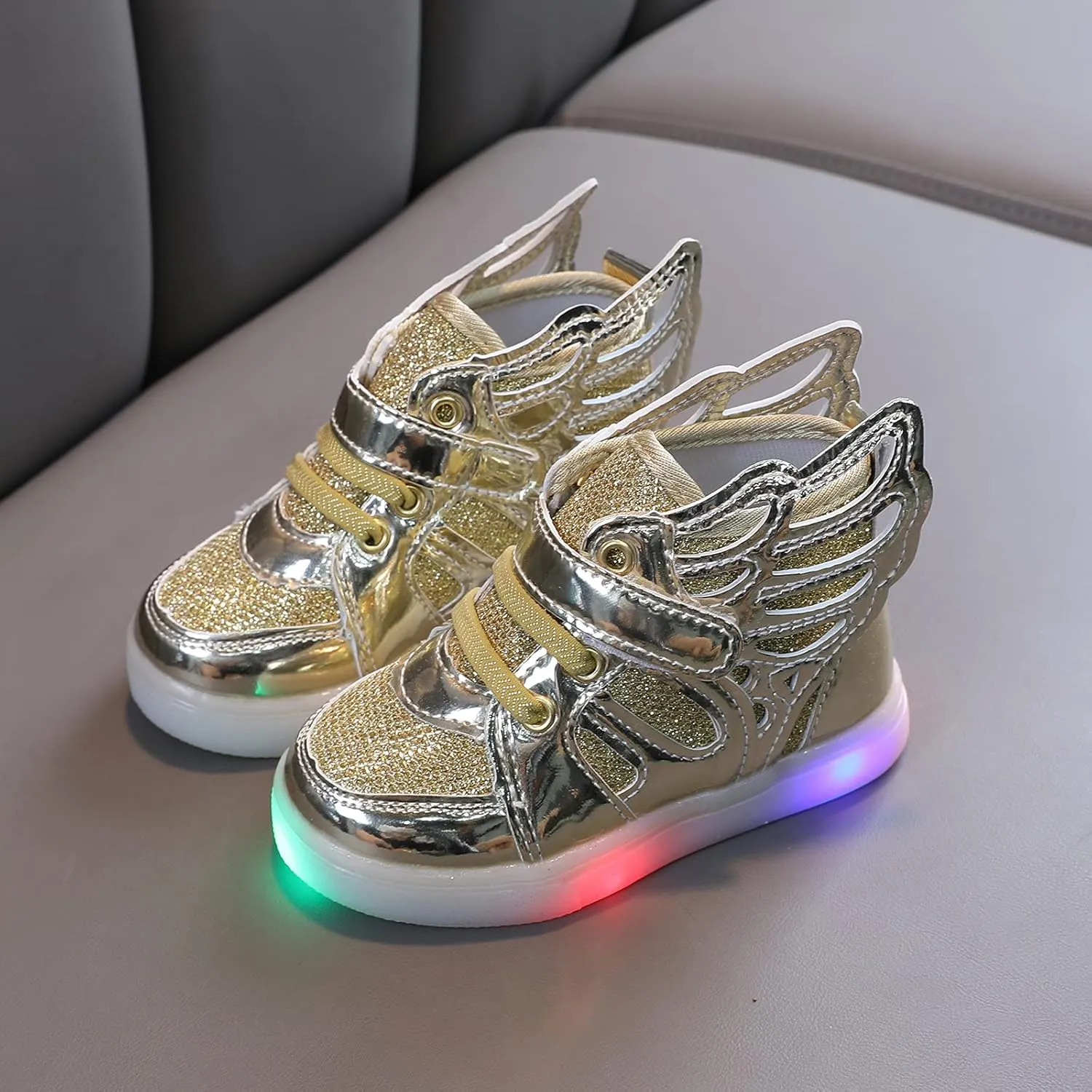 Toddler Girls Light Up Sequins Running Shoes Slip On Flashing Casual Shoes Girls High Top Sneakers Boys School Shoes