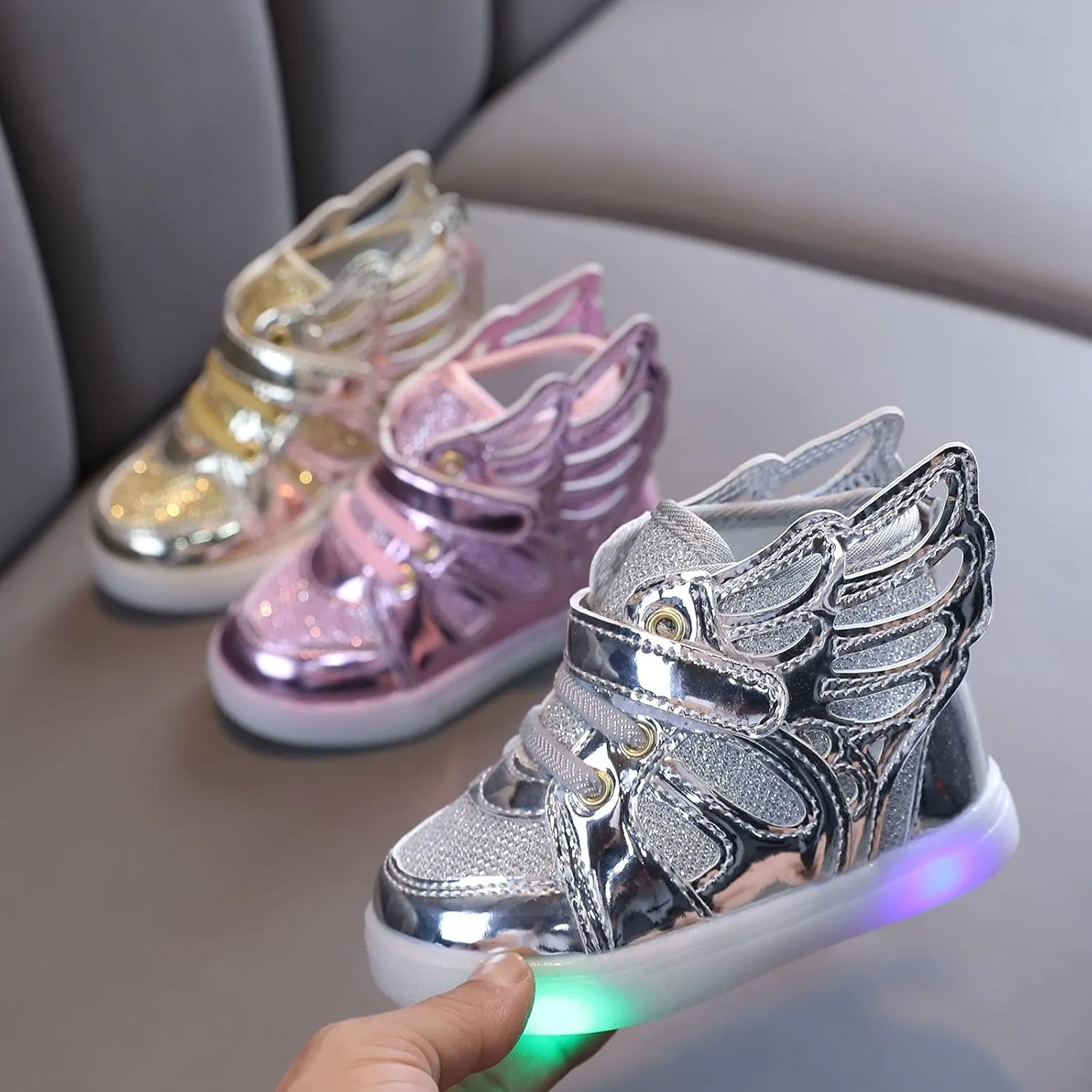 Toddler Girls Light Up Sequins Running Shoes Slip On Flashing Casual Shoes Girls High Top Sneakers Boys School Shoes