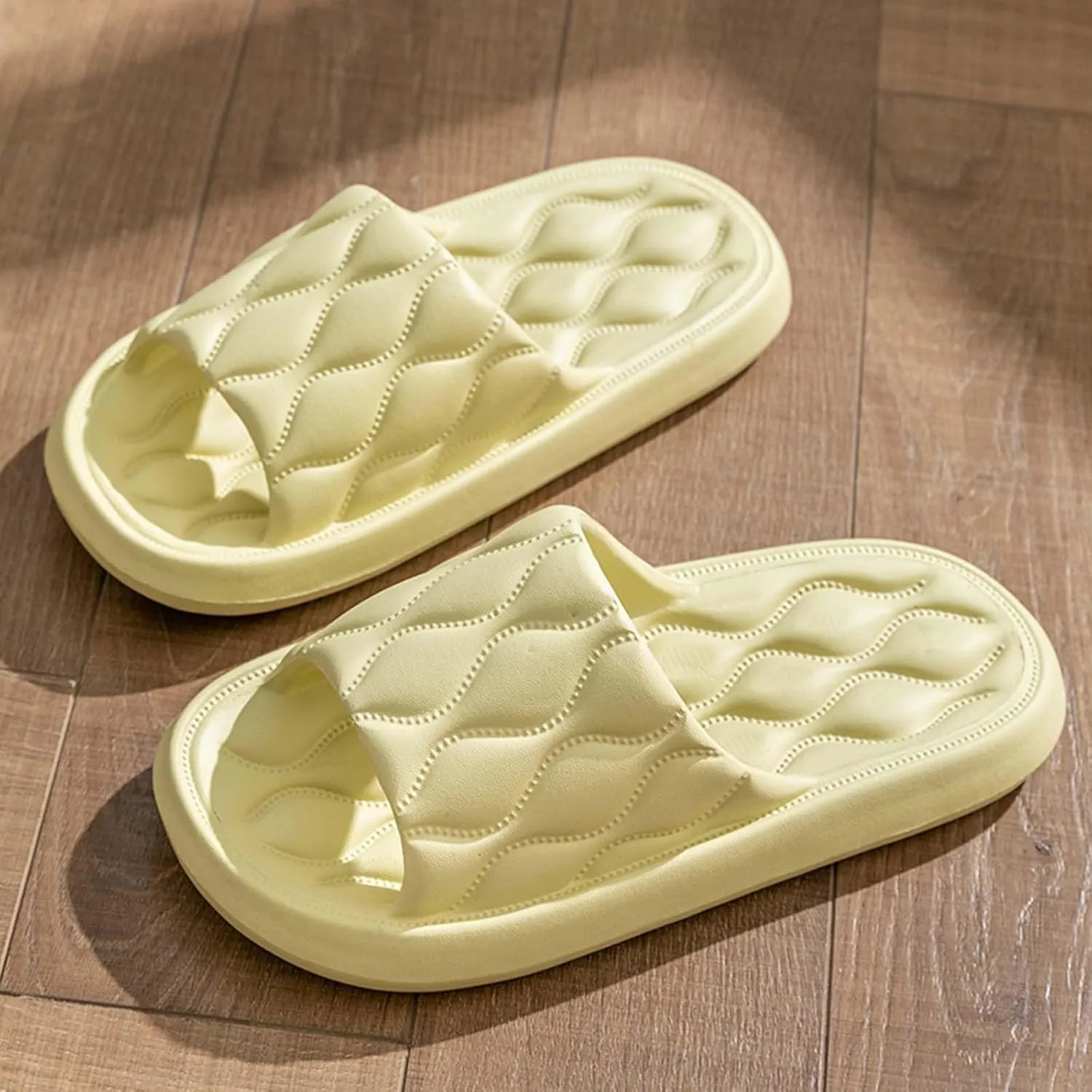 Women's Lounge Sandals Slides Quilt Block Wide Width Comfort Soft Sole Shower Slipper Shoes for Bathroom