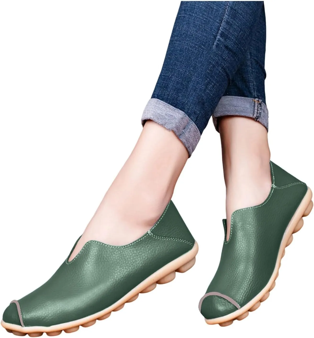 Women's Slip-On Loafers Lug Sole Non Slip Shoes Soft Lightweight Walking Driving Shoes Versatile Leather Shoes