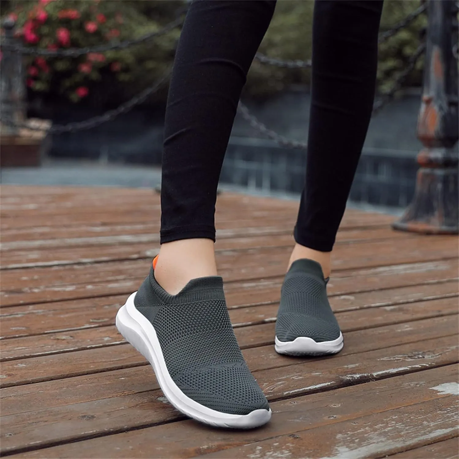 Women's Slip On Walking Shoes Running Comfortable Mens Casual Shoes Mesh Ladies Casual Shoes Black Platform Sneaker Slip On Tennis Shoe Cross Trainer Shoe